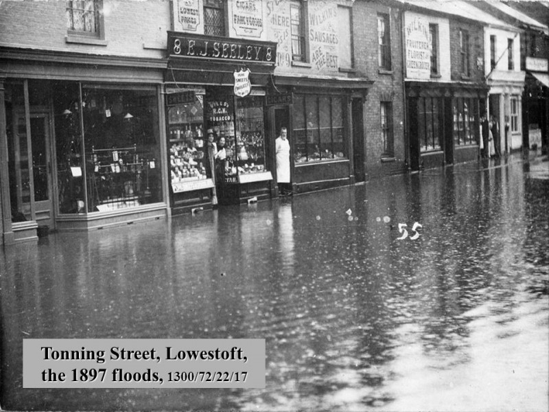 L523 Tonning Street, 1897 floods.jpg